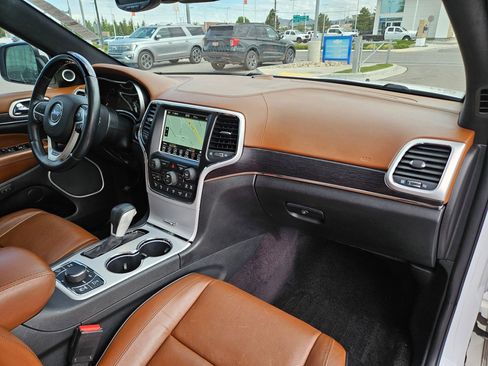 Used 2018 Jeep Grand Cherokee Summit w/ Platinum Series Group AWD/4WD image 33