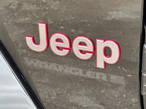 New 2026 Jeep Wrangler Unlimited Rubicon image 25