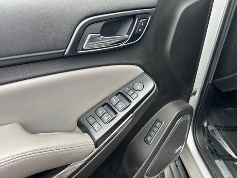 Used 2017 Chevrolet Suburban LT AWD/4WD image 23