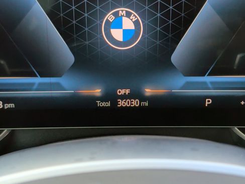 Certified 2023 BMW 760i xDrive w/ Executive Package image 15