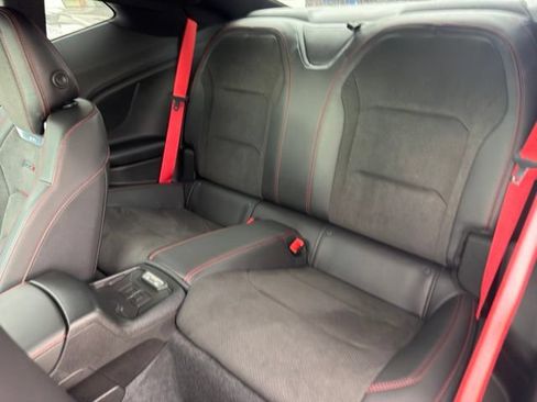 Used 2018 Chevrolet Camaro ZL1 RWD image 6