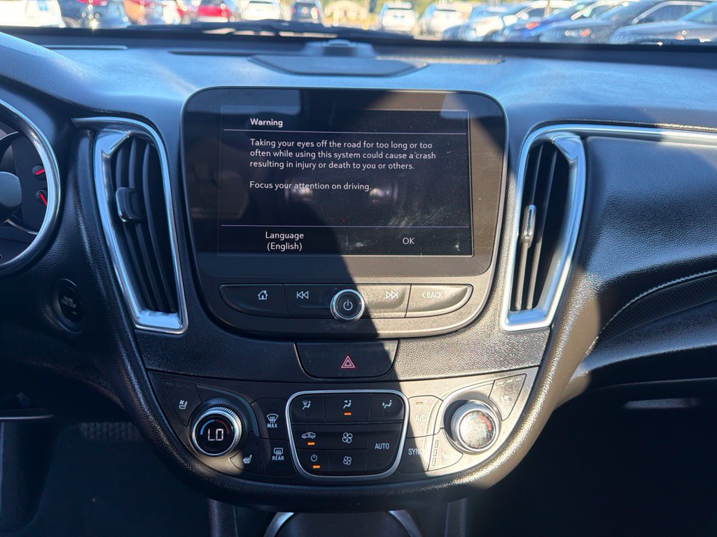 Used 2020 Chevrolet Malibu Premier FWD image 18