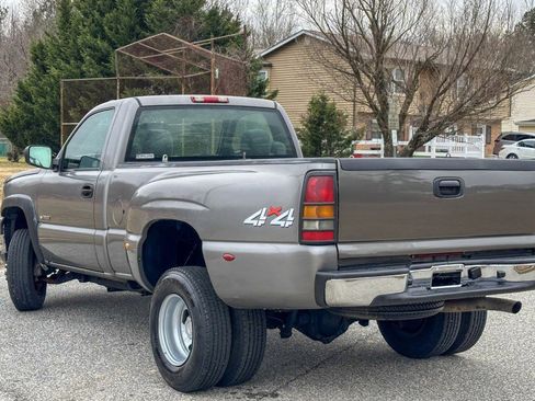Used 2006 Chevrolet Silverado 3500 Work Truck w/ Snow Plow Prep Package image 16