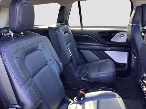 Used 2025 Lincoln Aviator Reserve w/ Equipment Group 201A image 19