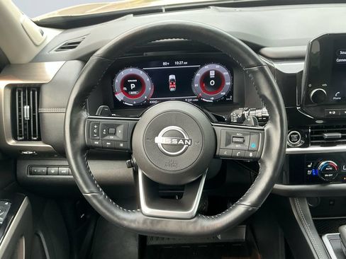 Used 2023 Nissan Pathfinder Platinum AWD/4WD image 13