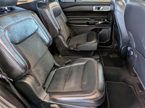 Used 2022 Ford Explorer ST-Line w/ Class IV Trailer Tow Package image 21