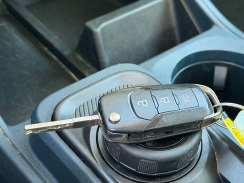 Used 2022 Ford Maverick XL FWD image 33