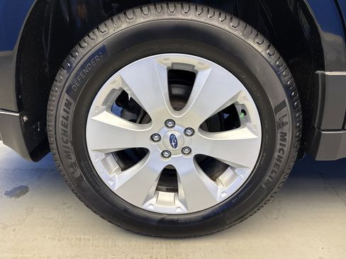 Used 2012 Subaru Outback 2.5i Limited w/ Moonroof Pkg image 8