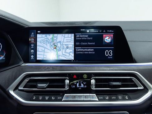 Used 2022 BMW X5 M50i AWD/4WD image 17