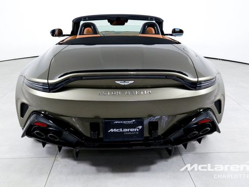 Used 2026 Aston Martin V8 Vantage S RWD image 8