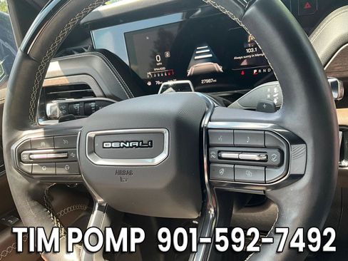 Used 2025 GMC Yukon Denali Ultimate AWD/4WD image 27