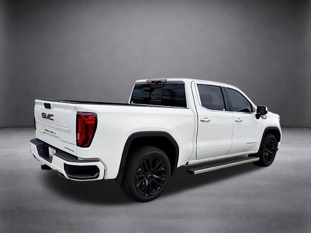 Used 2023 GMC Sierra 1500 Denali w/ Denali Reserve Package AWD/4WD image 4