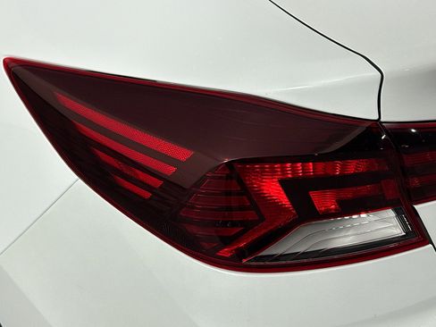Used 2019 Hyundai Elantra Value Edition FWD image 35