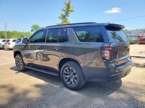 Used 2021 Chevrolet Tahoe Z71 w/ Z71 Signature Package AWD/4WD image 6