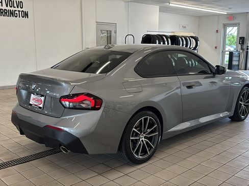 Used 2025 BMW 230i xDrive Coupe w/ Premium Package AWD/4WD image 5