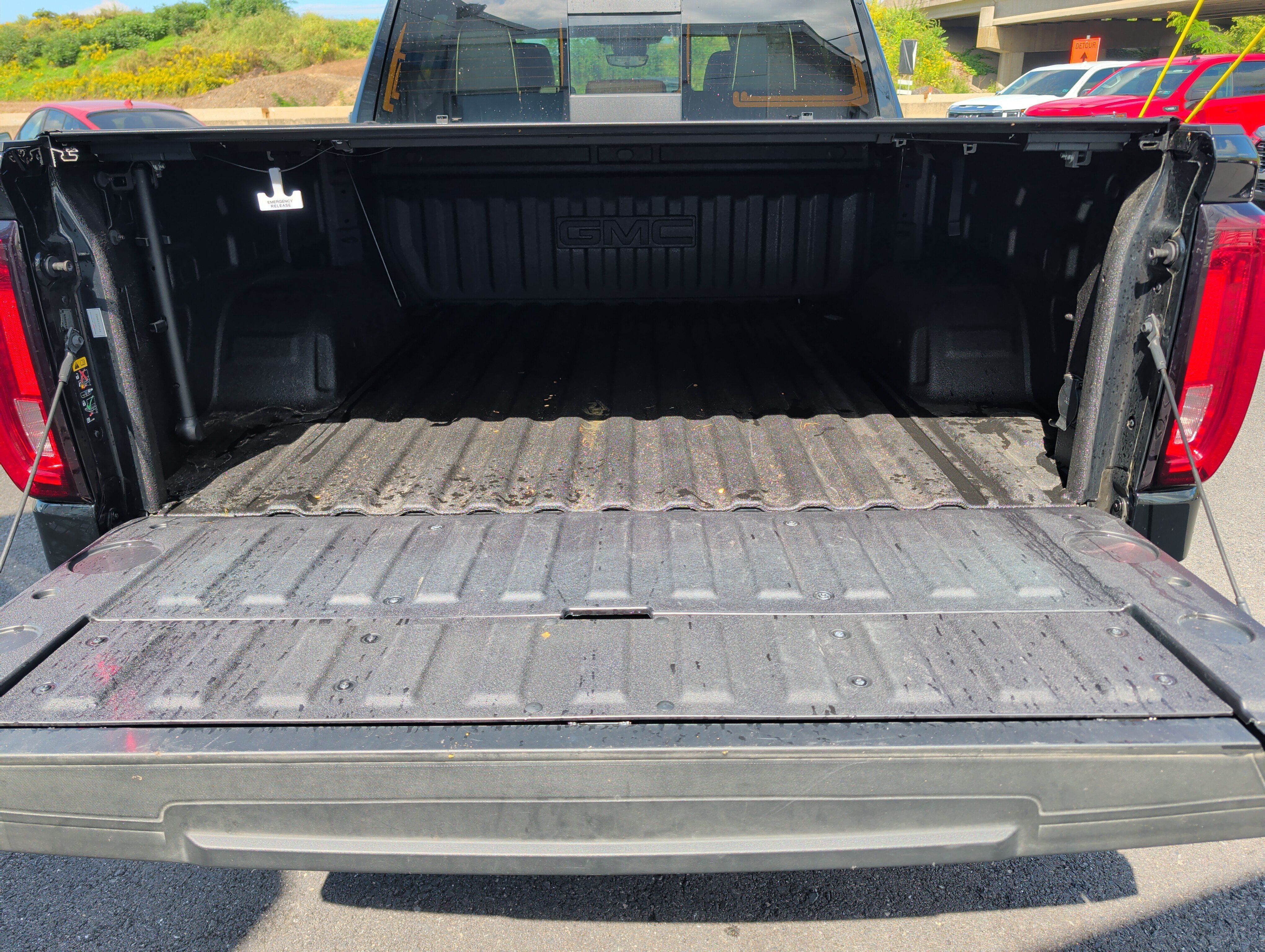 Used 2025 GMC Sierra 1500 Denali Ultimate AWD/4WD image 5