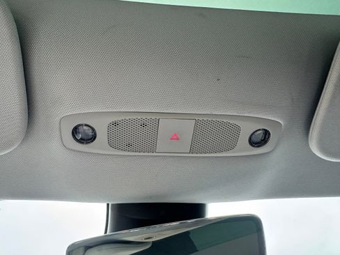 Used 2021 Tesla Model 3 Standard Range Plus image 9