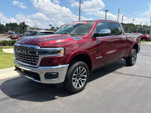 Used 2025 RAM 1500 Limited w/ Off Road Group AWD/4WD image 4