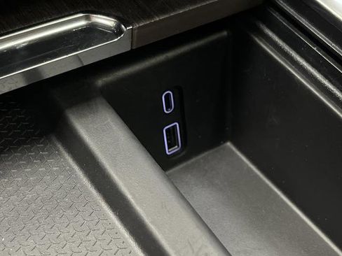 Used 2024 GMC Acadia Denali w/ Super Cruise Package image 25