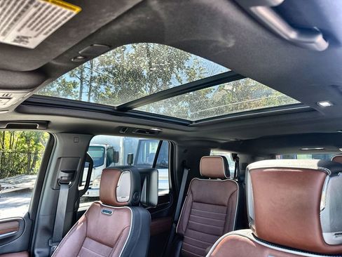 Certified 2024 GMC Yukon Denali Ultimate image 19