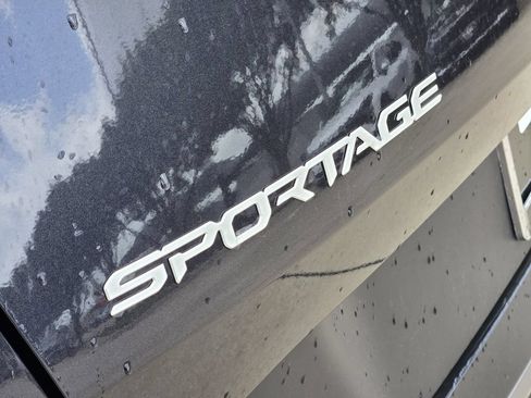 New 2026 Kia Sportage EX FWD image 8
