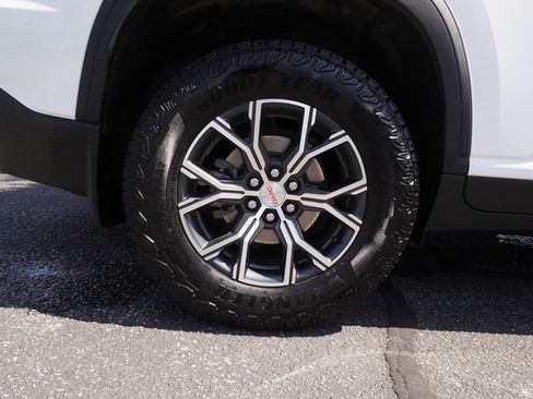 Used 2024 GMC Acadia AT4 w/ Luxury Package AWD/4WD image 37