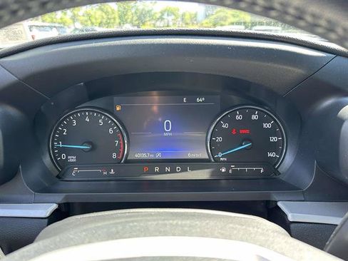 Used 2023 Ford Explorer XLT AWD/4WD image 37