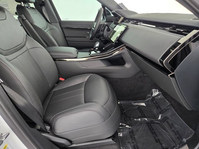 New 2026 Land Rover Range Rover Sport Dynamic SE AWD/4WD image 3