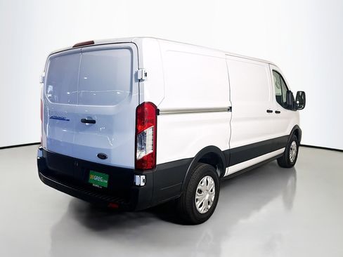 Used 2023 Ford E-Transit Low Roof image 10