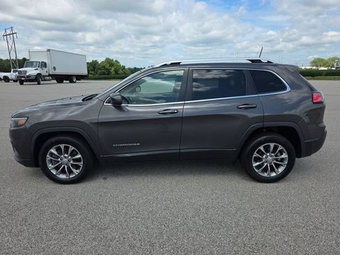 Used 2019 Jeep Cherokee Latitude Plus FWD image 10