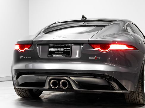 Used 2016 Jaguar F-TYPE S image 61