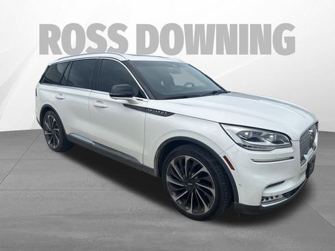 Used 2020 Lincoln Aviator Reserve w/ Equipment Group 202A AWD/4WD image 2