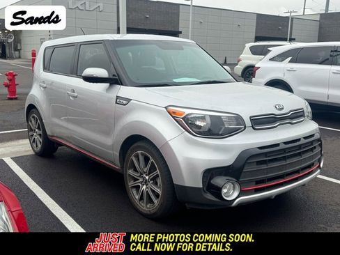 Certified 2019 Kia Soul ! image 1