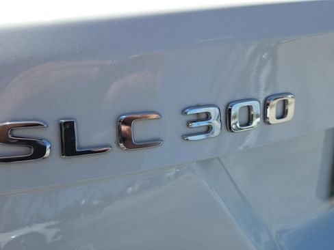 Used 2020 Mercedes-Benz SLC 300 SLC 300 image 37
