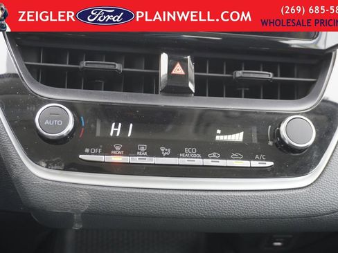 Used 2024 Toyota Corolla LE image 20