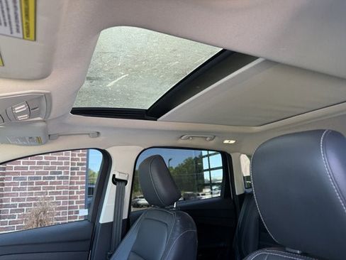 Used 2019 Ford Escape SEL AWD/4WD image 24