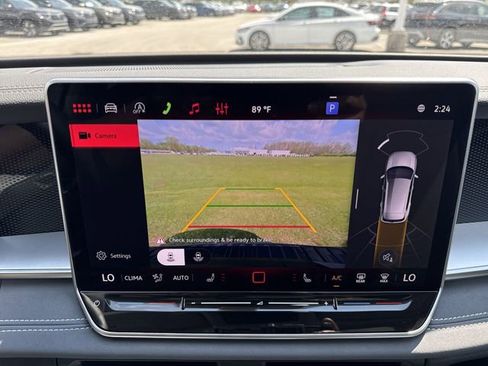 New 2026 Volkswagen Tiguan SE FWD image 14