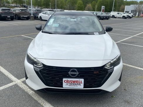 New 2025 Nissan Sentra SR w/ Midnight Edition image 10