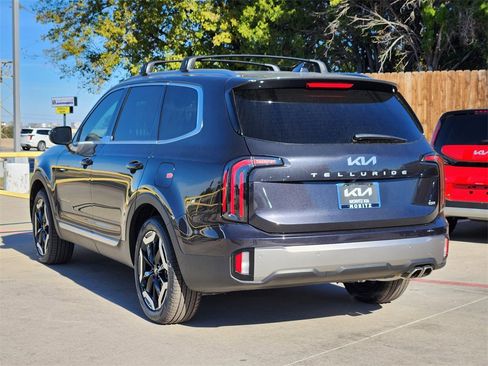 New 2025 Kia Telluride EX image 3