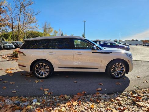 Certified 2023 Lincoln Aviator Grand Touring w/ Equipment Group 301A image 6