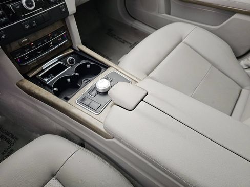 Used 2011 Mercedes-Benz E 350 4MATIC Sedan w/ Premium 1 Pkg image 32
