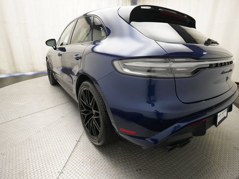 Certified 2022 Porsche Macan GTS w/ Premium Package Plus AWD/4WD image 7