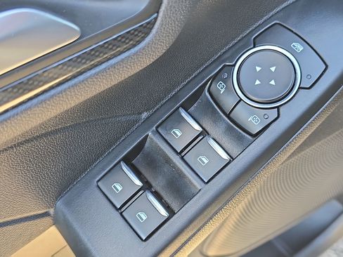 Used 2025 Ford Escape ST-Line image 13