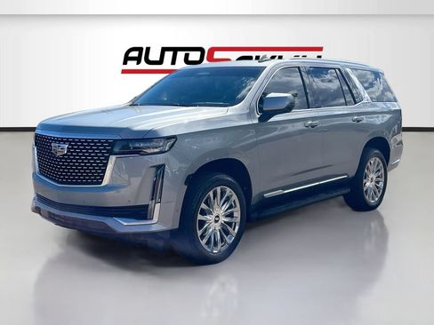 Used 2024 Cadillac Escalade Premium Luxury AWD/4WD image 3