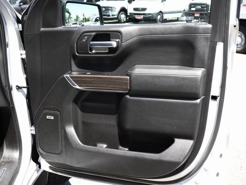 Used 2019 Chevrolet Silverado 1500 RST image 39