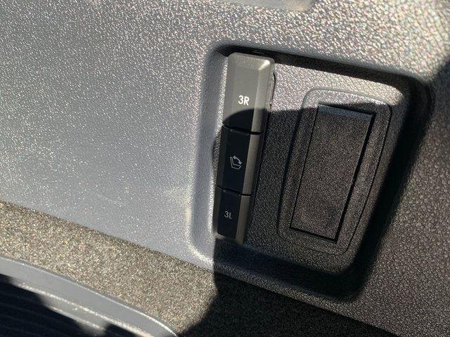 Certified 2025 Lincoln Aviator Black Label AWD/4WD image 6