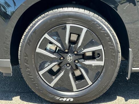 Used 2026 Toyota bZ FWD image 32