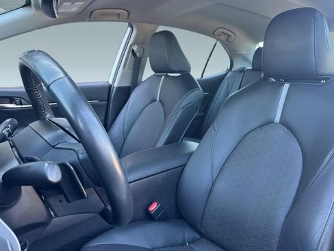 Certified 2022 Toyota Camry XSE FWD image 23
