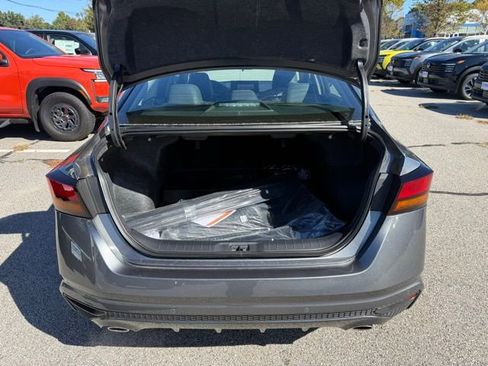 New 2025 Nissan Altima 2.5 SL image 10