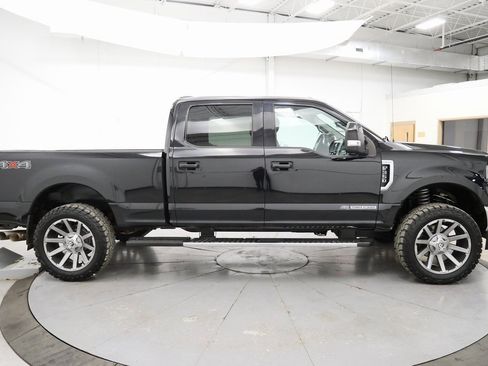 Used 2020 Ford F350 Lariat image 8